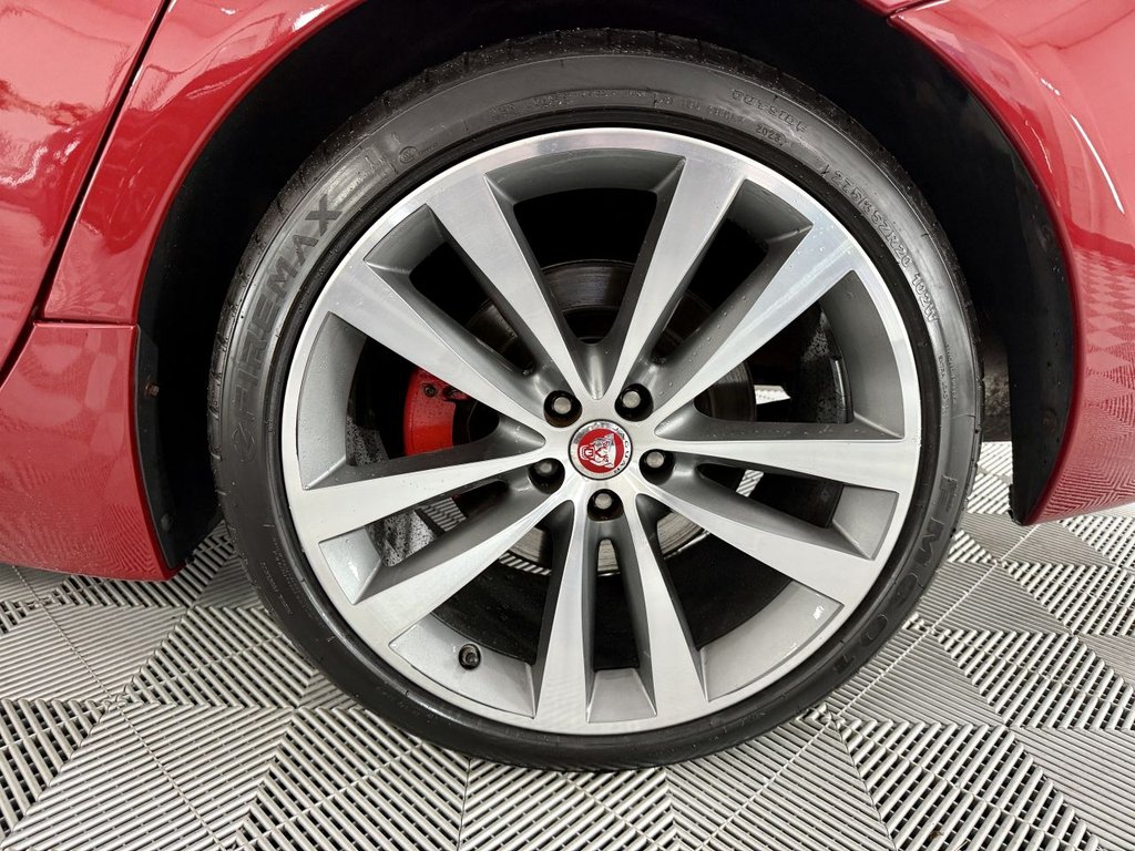 Used Jaguar XJ 2014 for sale - 76535979: Photo 16