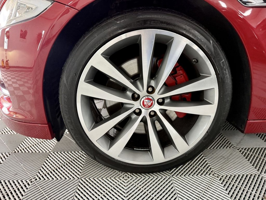 Used Jaguar XJ 2014 for sale - 76535979: Photo 17