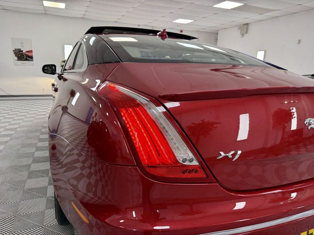Used Jaguar XJ 2014 for sale - 76535979: Photo 20