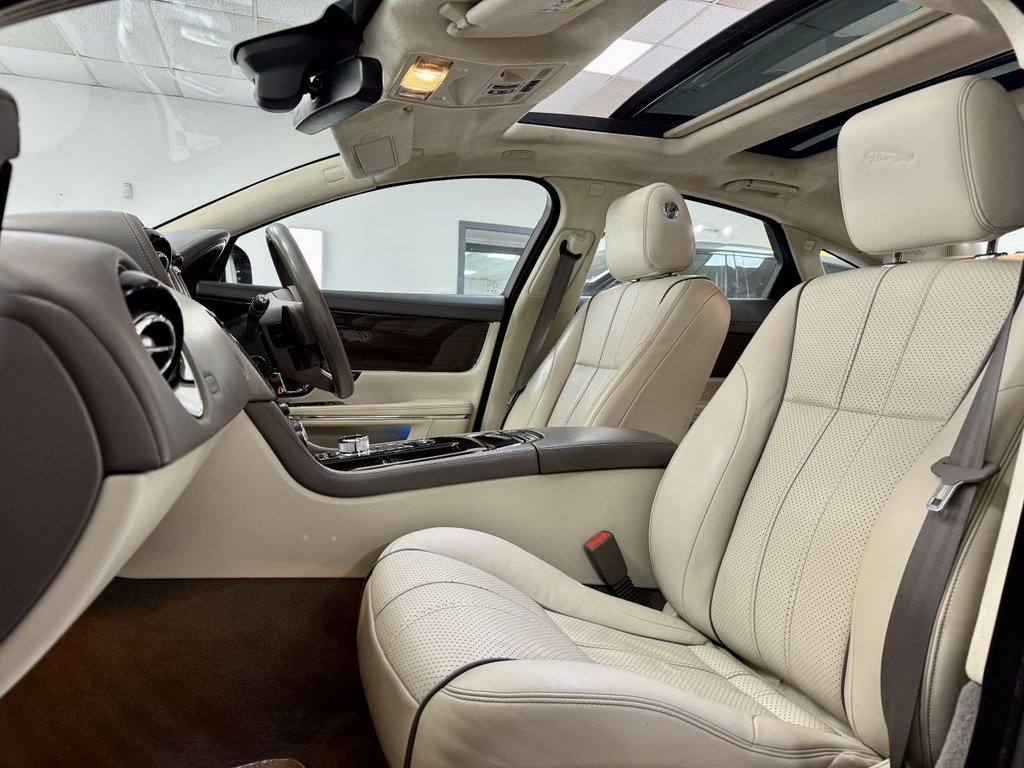 Used Jaguar XJ 2014 for sale - 76535979: Photo 33