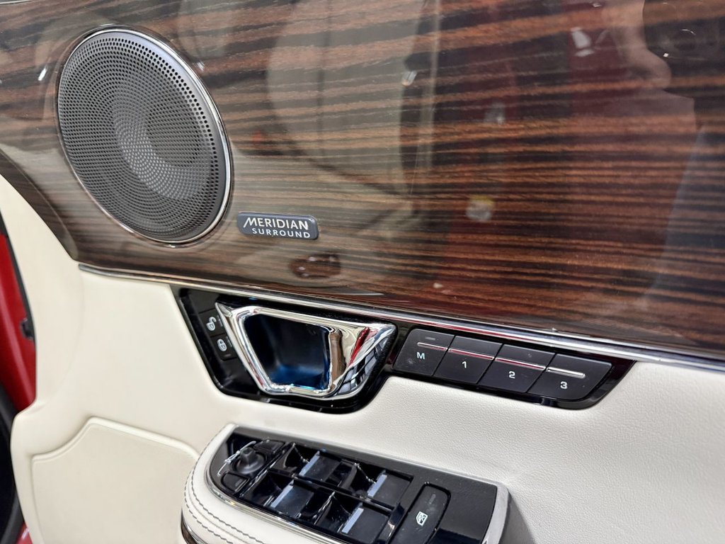 Used Jaguar XJ 2014 for sale - 76535979: Photo 38