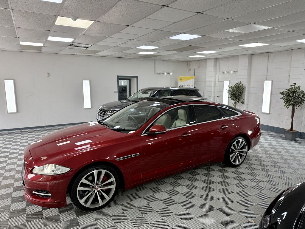 Used Jaguar XJ 2014 for sale - 76535979: Photo 7