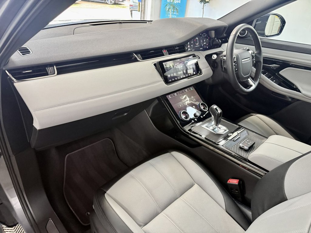 Used Land Rover Range Rover Evoque 2019 for sale - 76345877: Photo 32