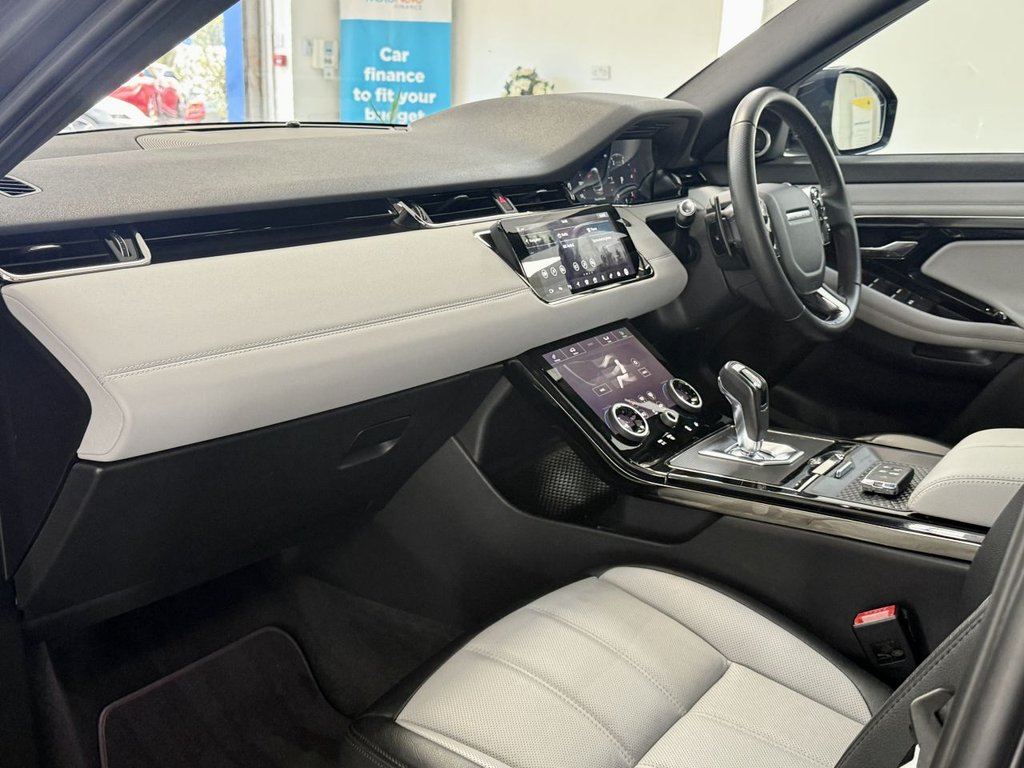 Used Land Rover Range Rover Evoque 2019 for sale - 76345877: Photo 33