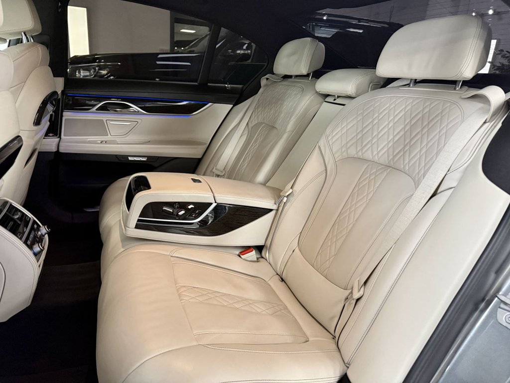 Used BMW 7 Series 2018 for sale - 77153482: Photo 32