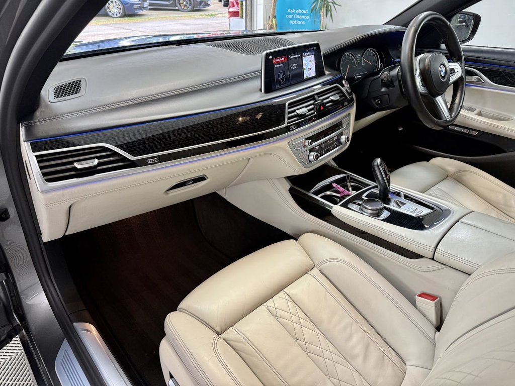 Used BMW 7 Series 2018 for sale - 77153482: Photo 38