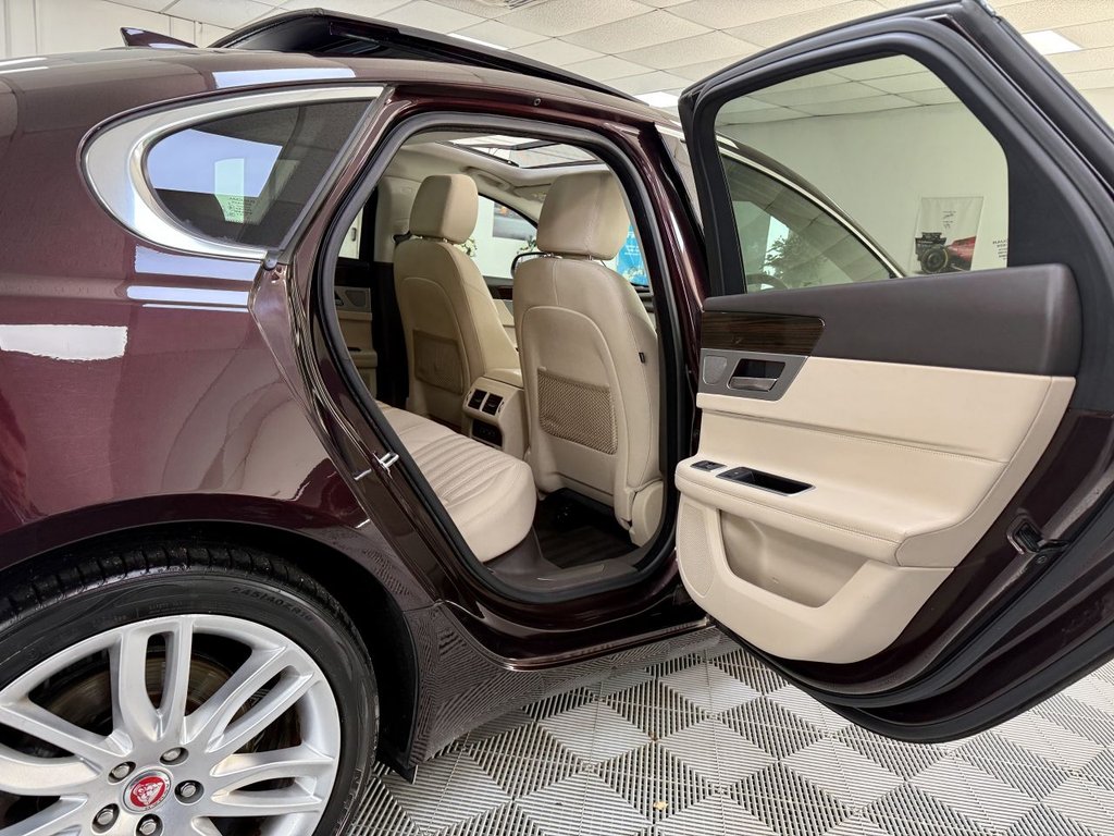 Used Jaguar XF 2017 for sale - 77056334: Photo 20