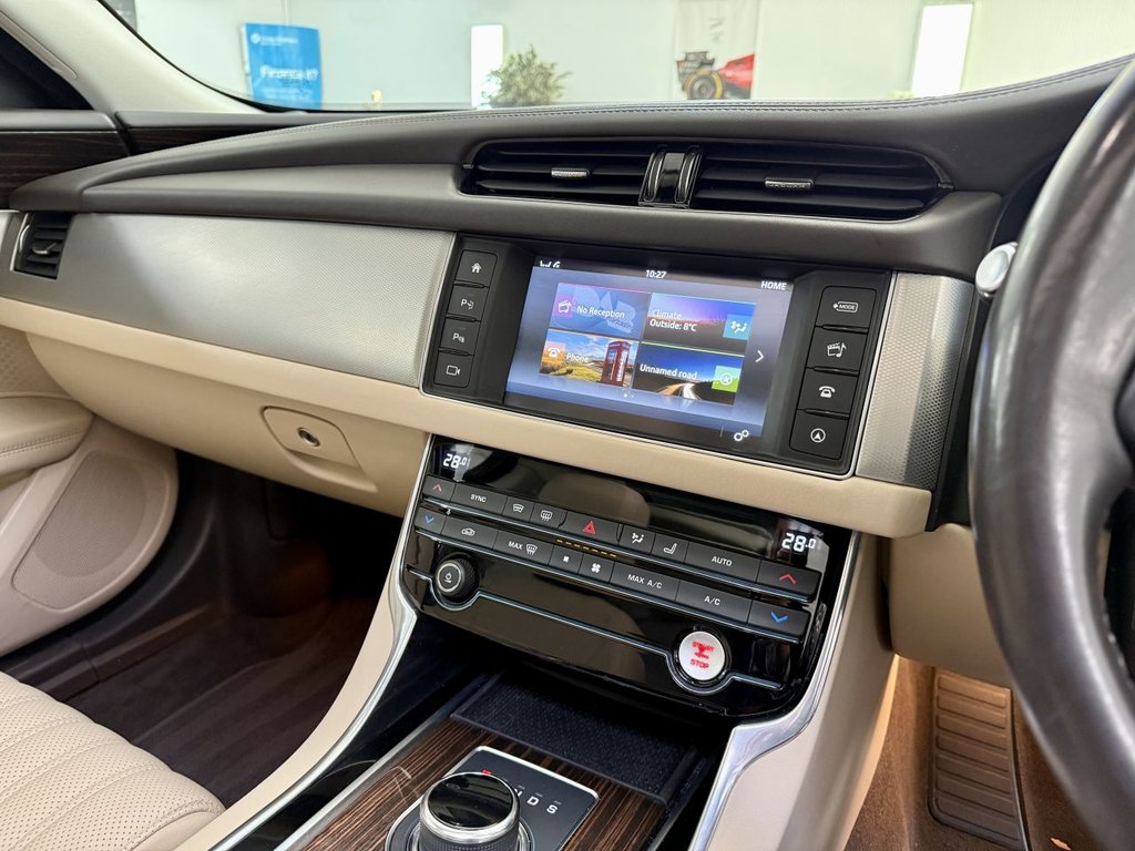 Used Jaguar XF 2017 for sale - 77056334: Photo 38