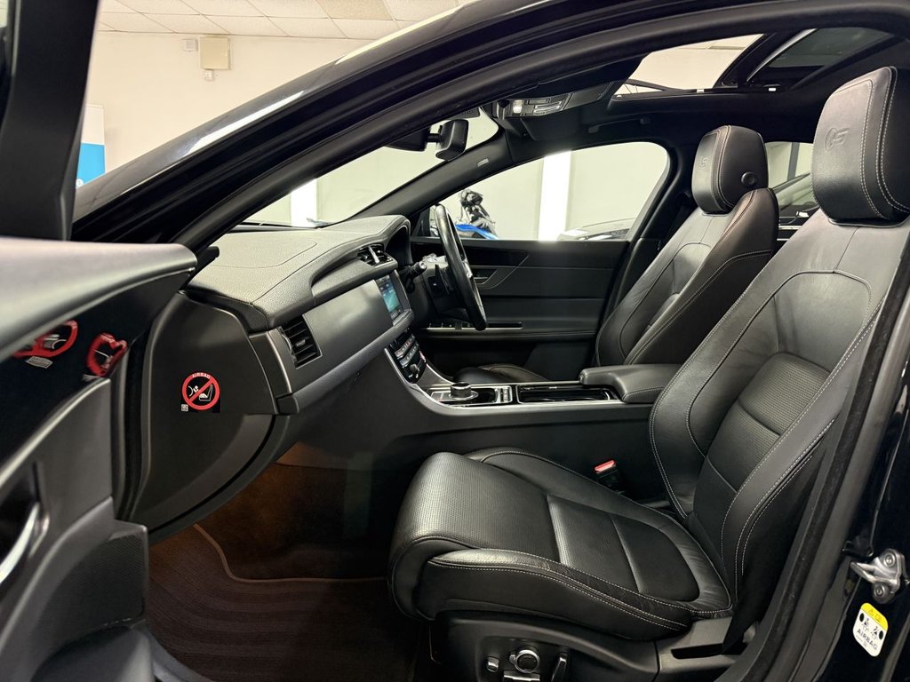 Used Jaguar XF 2016 for sale - 76724608: Photo 3