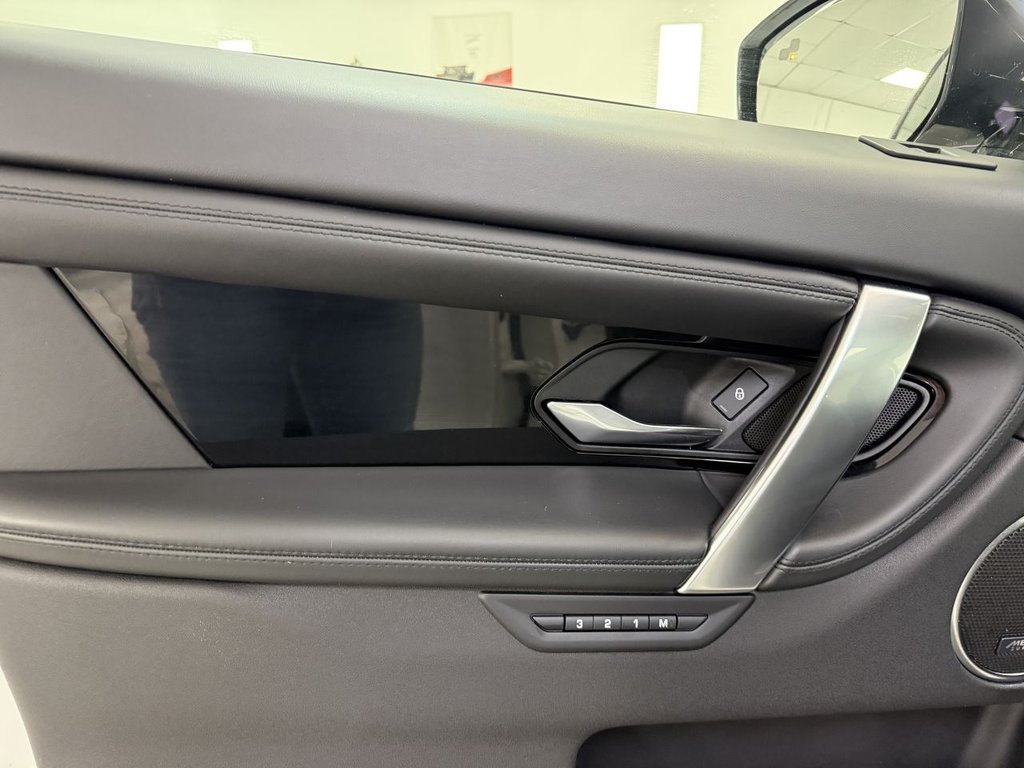 Used Land Rover Discovery Sport 2019 for sale - 75777330: Photo 35