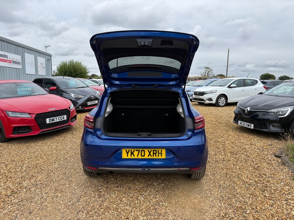 Used Renault Clio 2021 for sale - 76451862: Photo 11