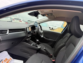 Used Renault Clio 2021 for sale - 76451862: Photo