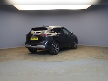 Used Nissan Qashqai 2021 for sale - 76977504: Photo