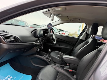 Used Fiat Tipo 2018 for sale - 76451962: Photo