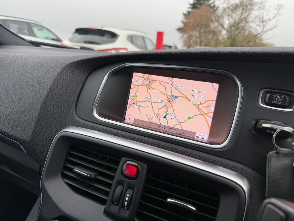 Used Volvo V40 2017 for sale - 76451951: Photo 14