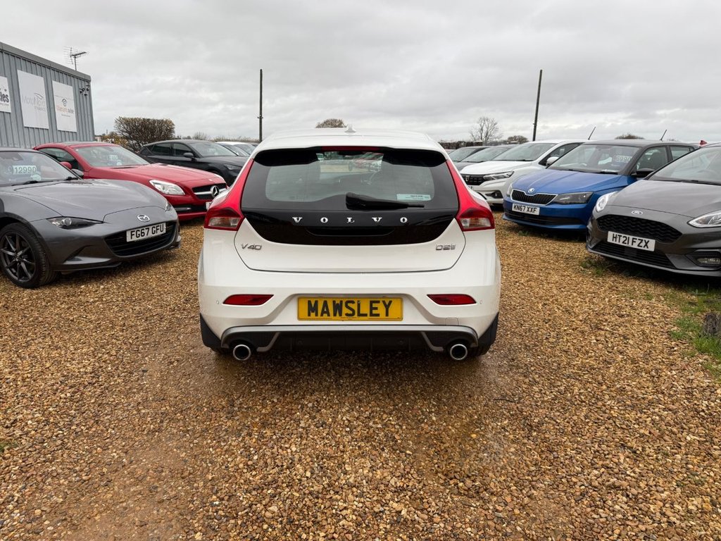 Used Volvo V40 2017 for sale - 76451951: Photo 8