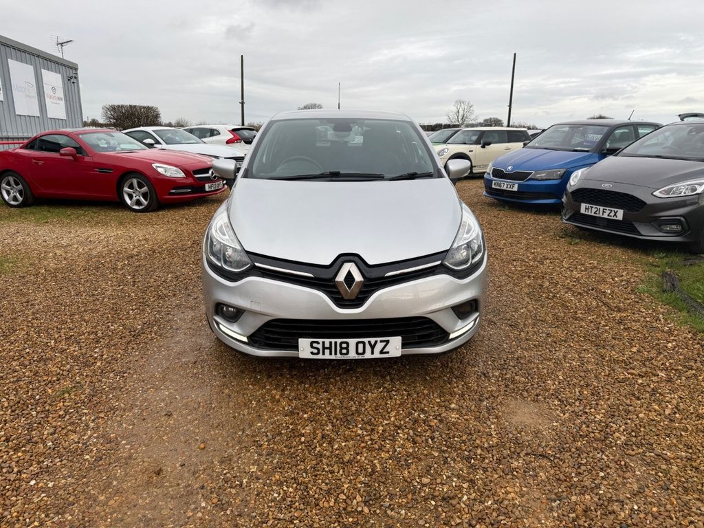 Used Renault Clio 2018 for sale - 76973623: Photo 2