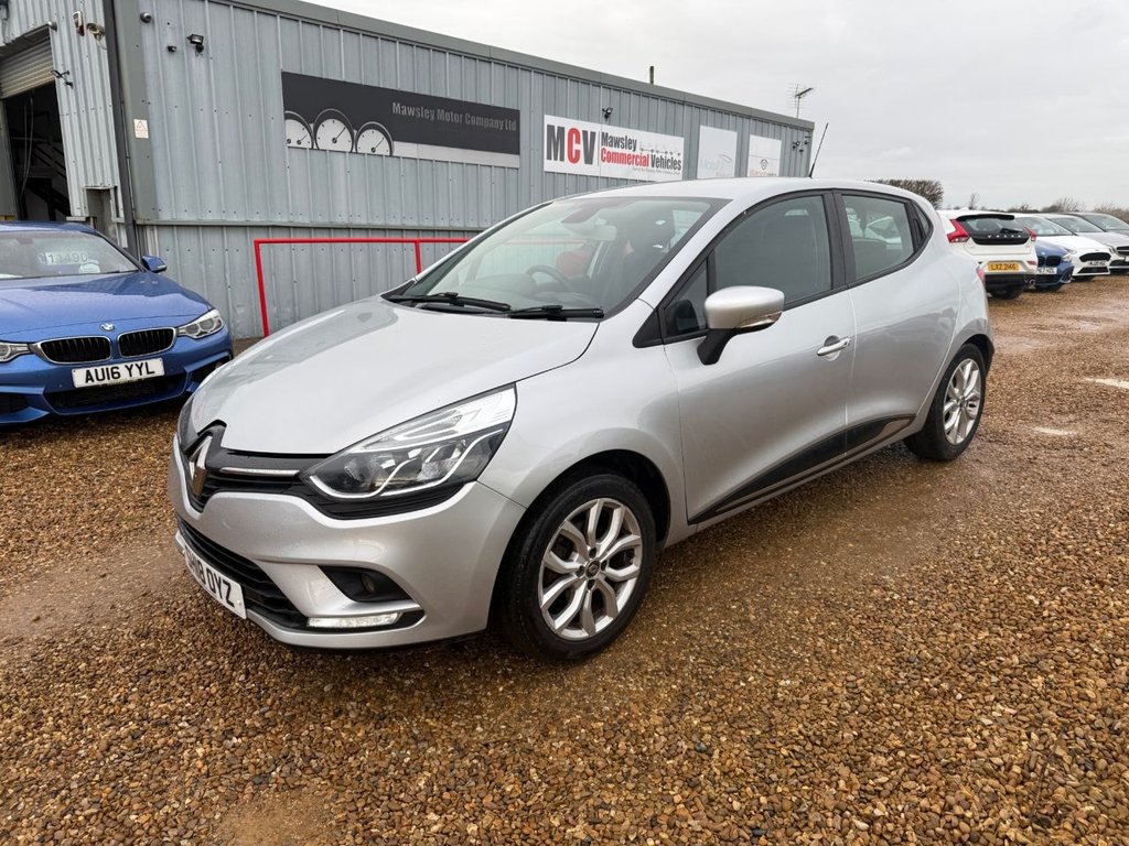 Used Renault Clio 2018 for sale - 76973623: Photo 5
