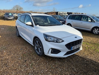 Used Ford Focus 2020 for sale - 76985714: Photo