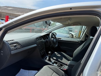 Used Volkswagen Golf 2020 for sale - 79178828: Photo