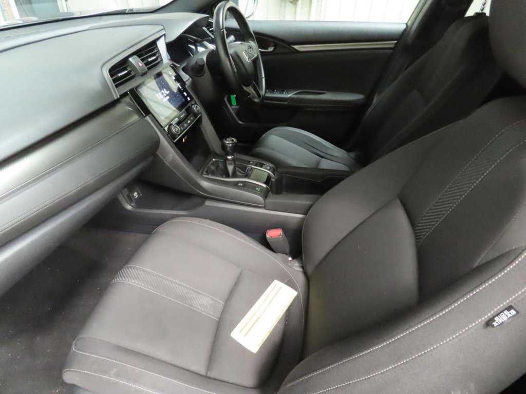 Used Honda Civic 2019 for sale - 78069136: Photo 4