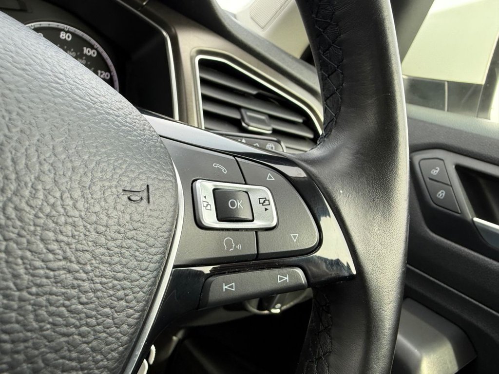 Used Volkswagen T-Roc 2018 for sale - 77621021: Photo 18