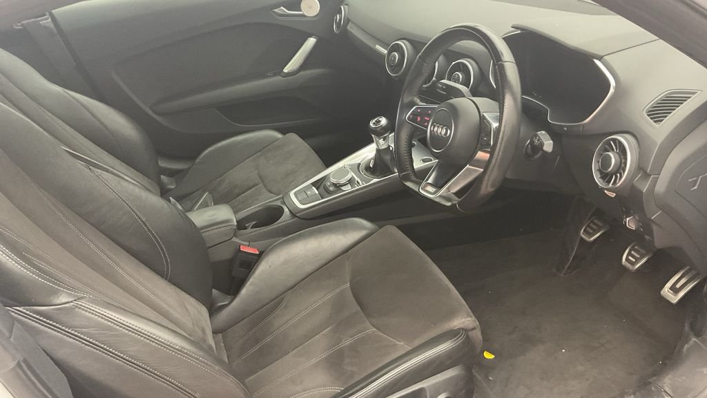 Used Audi TT 2017 for sale - 76642156: Photo 5