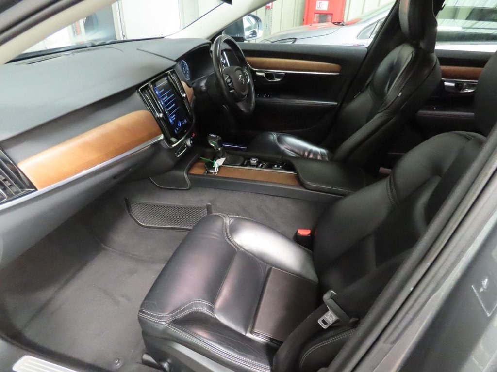 Used Volvo V90 2018 for sale - 78167436: Photo 4
