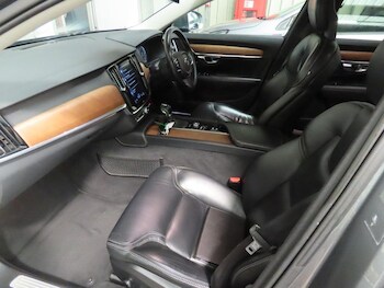 Used Volvo V90 2018 for sale - 78167436: Photo