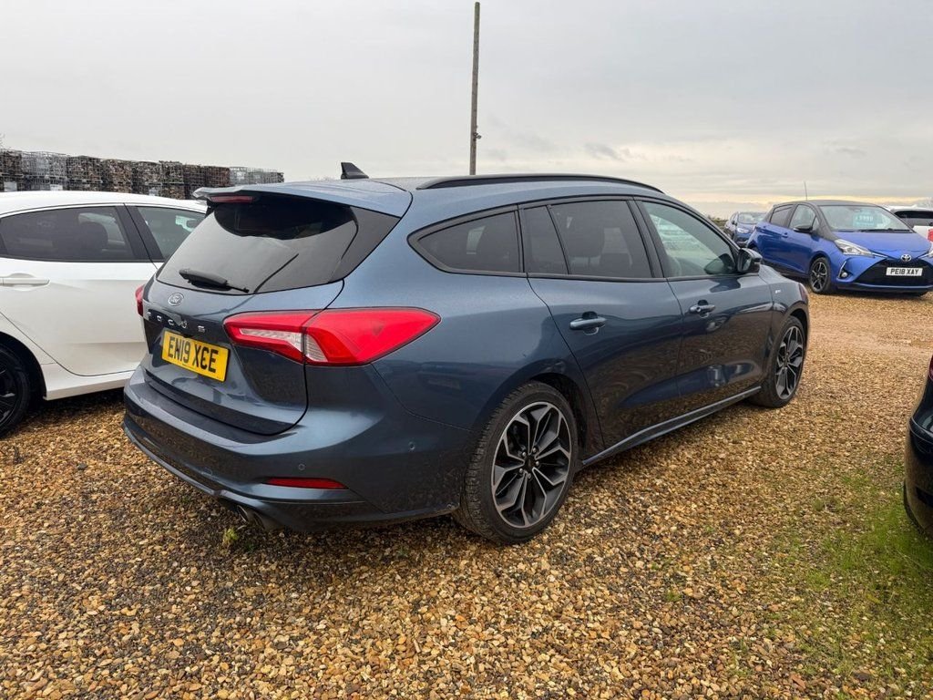 Used Ford Focus 2019 for sale - 77719948: Photo 3