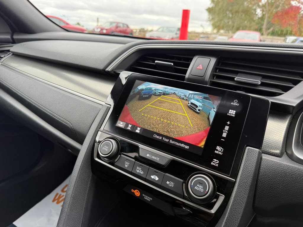 Used Honda Civic 2019 for sale - 76451946: Photo 15