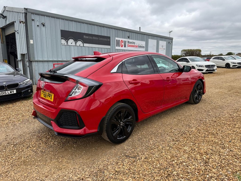 Used Honda Civic 2019 for sale - 76451946: Photo 3