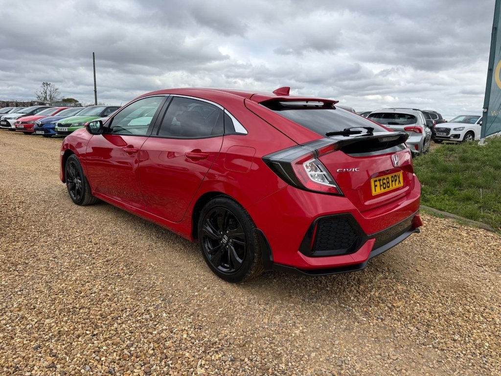 Used Honda Civic 2019 for sale - 76451946: Photo 9