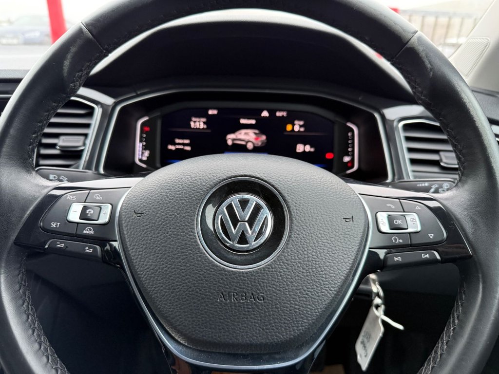 Used Volkswagen T-Roc 2018 for sale - 76632378: Photo 13