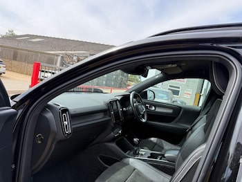 Used Volvo XC40 2020 for sale - 79422674: Photo