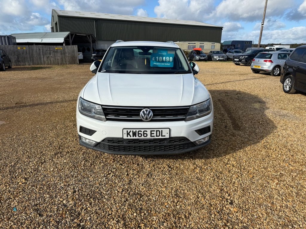 Used Volkswagen Tiguan 2016 for sale - 76451937: Photo 2
