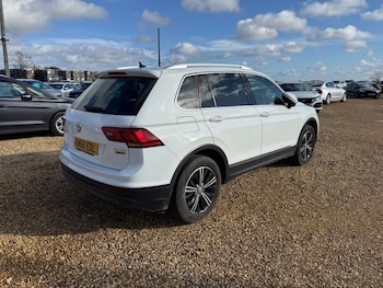 Used Volkswagen Tiguan 2016 for sale - 76451937: Photo
