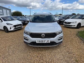 Used Volkswagen T-Roc 2019 for sale - 79856942: Photo