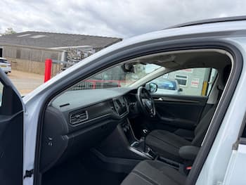Used Volkswagen T-Roc 2019 for sale - 79856942: Photo