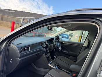 Used Volkswagen T-Roc 2019 for sale - 79856946: Photo
