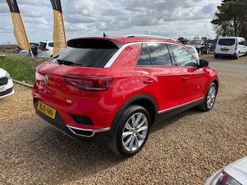 Used Volkswagen T-Roc 2019 for sale - 79856932: Photo