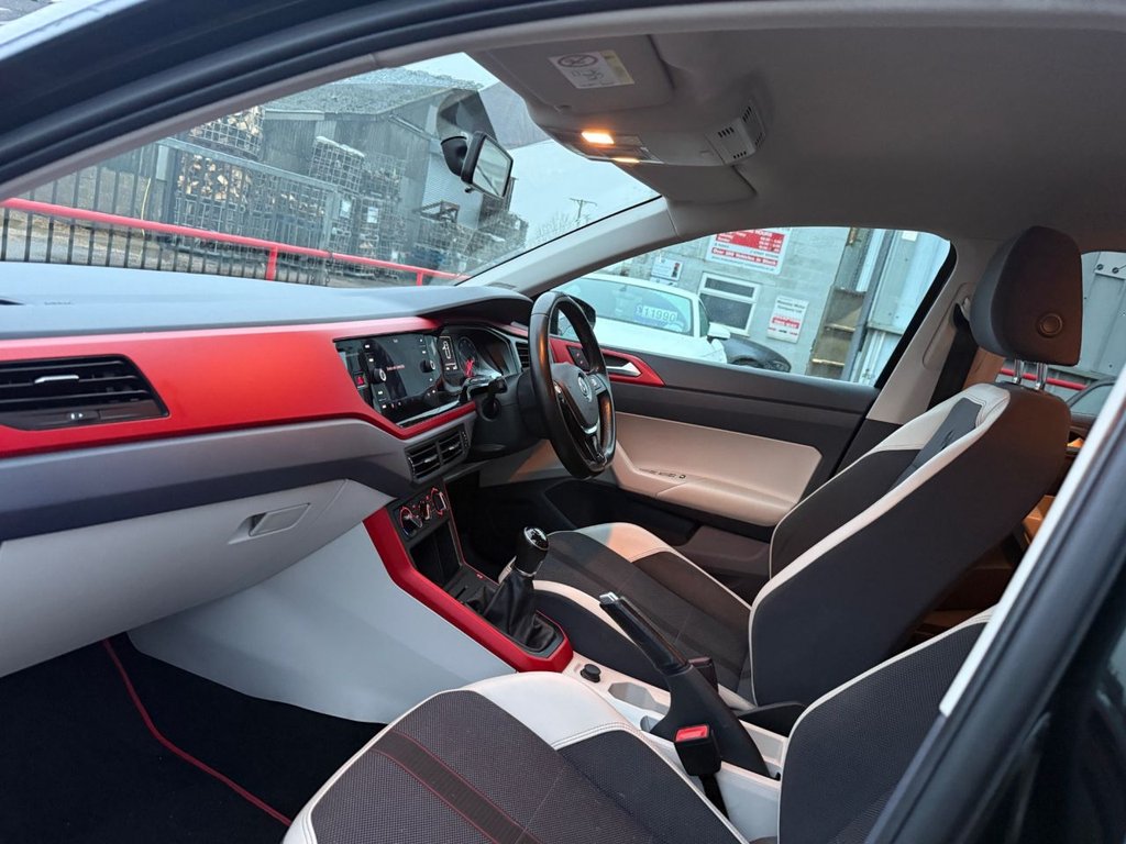 Used Volkswagen Polo 2018 for sale - 76590879: Photo 4