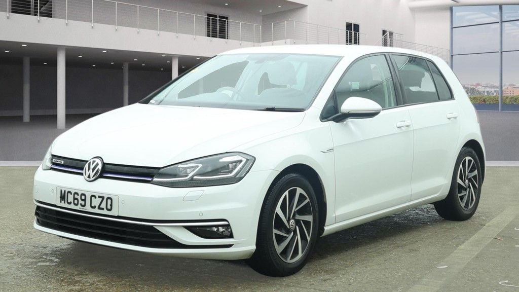 Used Volkswagen Golf 2020 for sale - 77642713: Photo 5