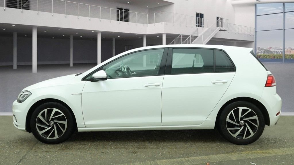 Used Volkswagen Golf 2020 for sale - 77642713: Photo 8