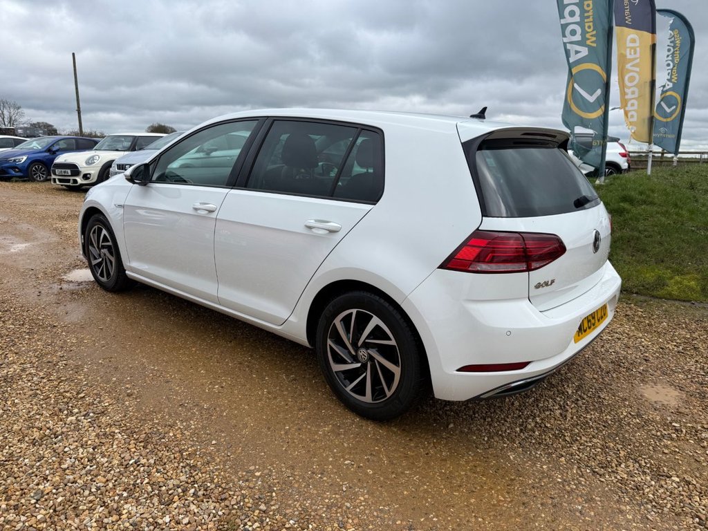 Used Volkswagen Golf 2020 for sale - 77642713: Photo 9