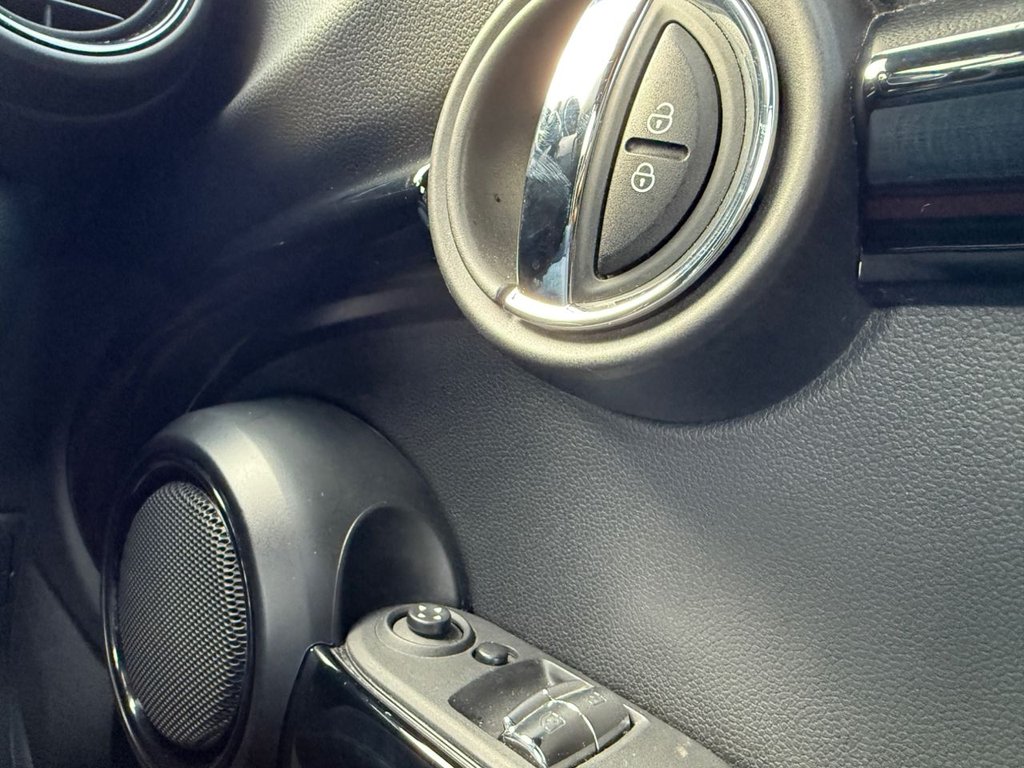 Used MINI Hatch 2018 for sale - 76617448: Photo 14