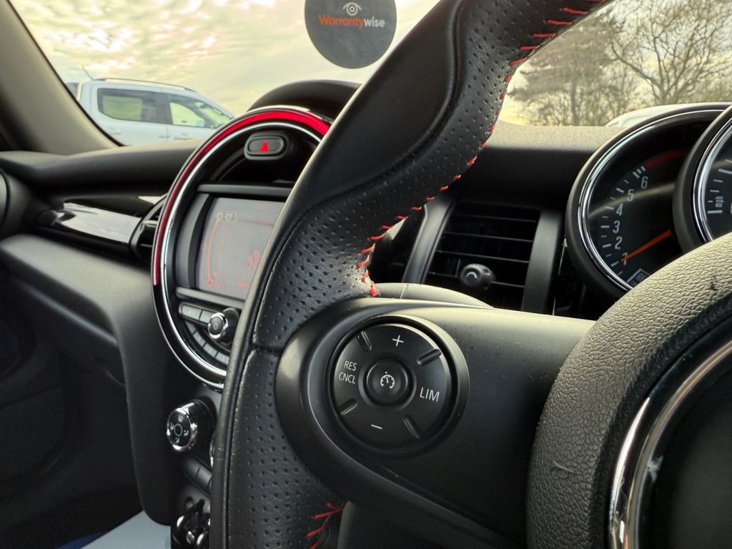 Used MINI Hatch 2018 for sale - 76617448: Photo 15