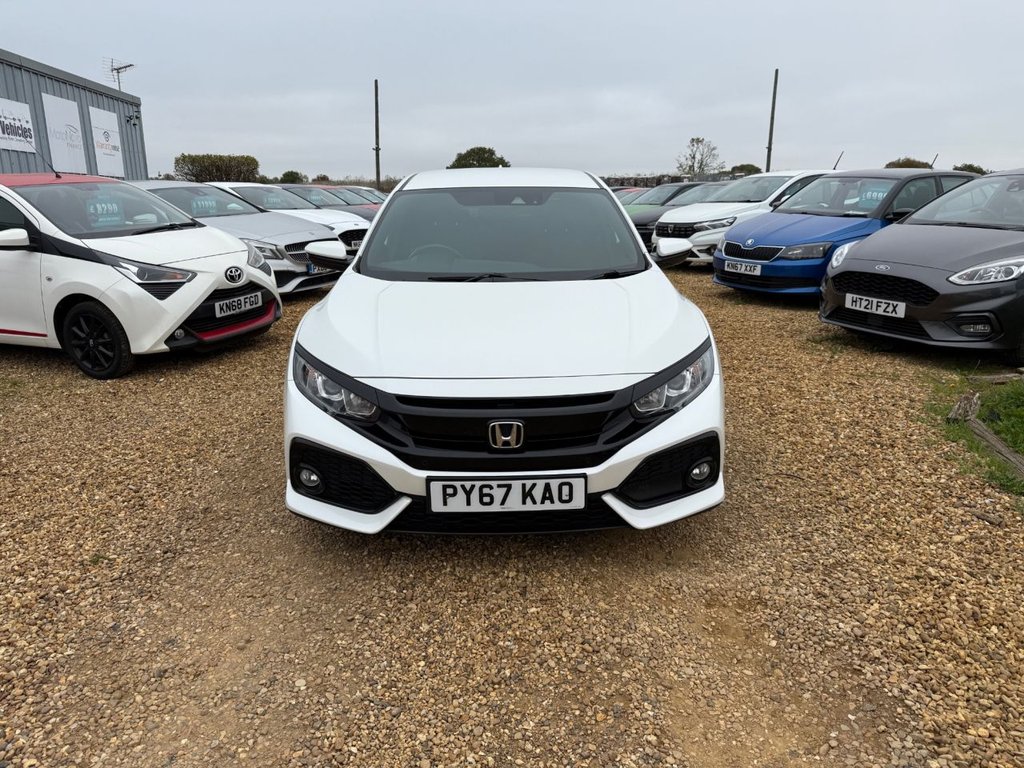 Used Honda Civic 2018 for sale - 76451918: Photo 2