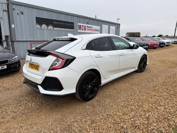 Used Honda Civic 2018 for sale - 76451918: Photo