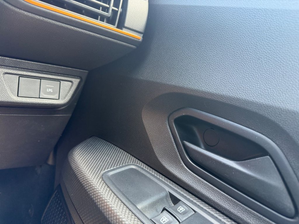 Used Dacia Sandero Stepway 2021 for sale - 76451933: Photo 14